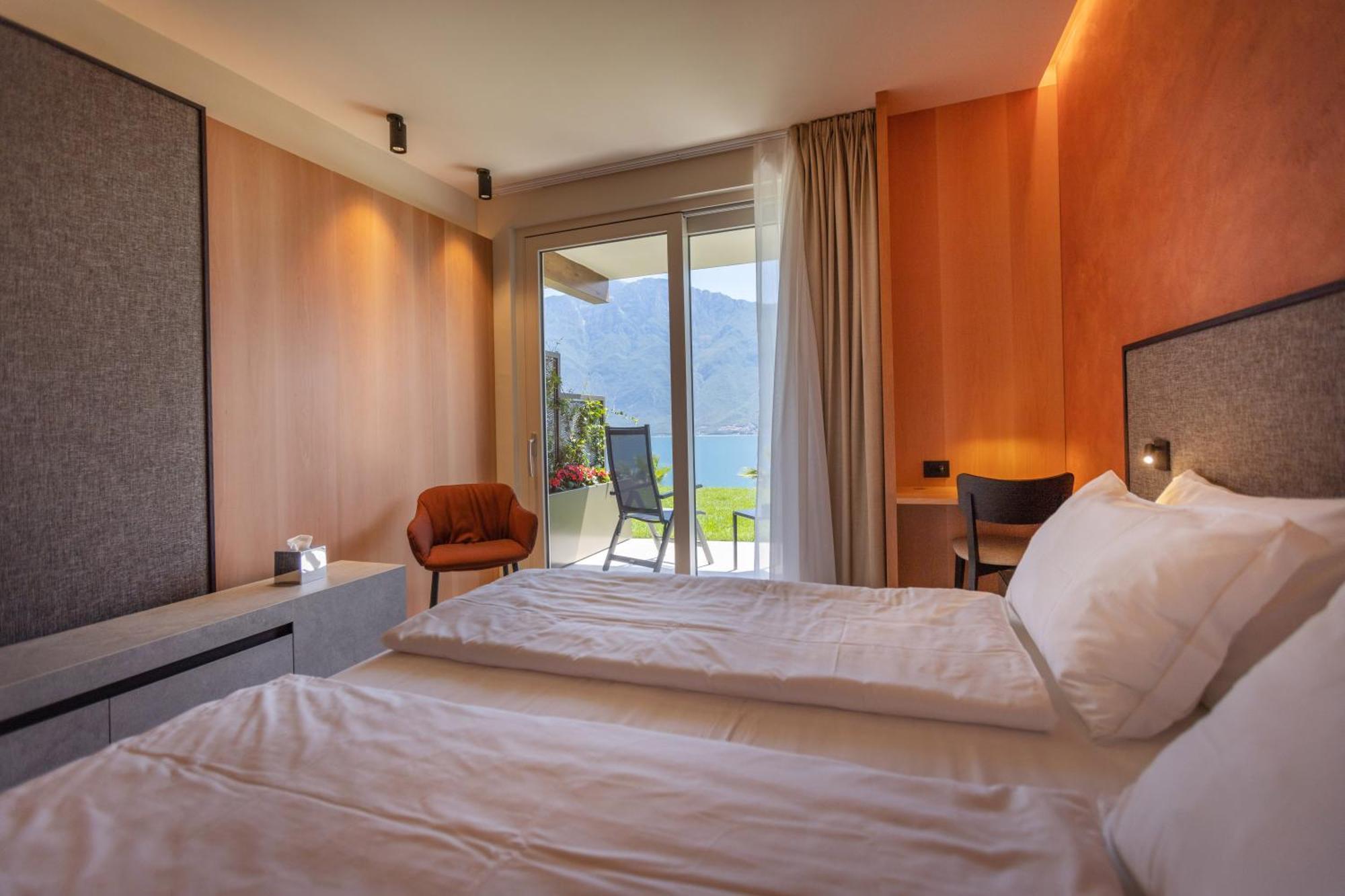 Llac Living Nature Hotel 리몬네술가르다 객실 사진